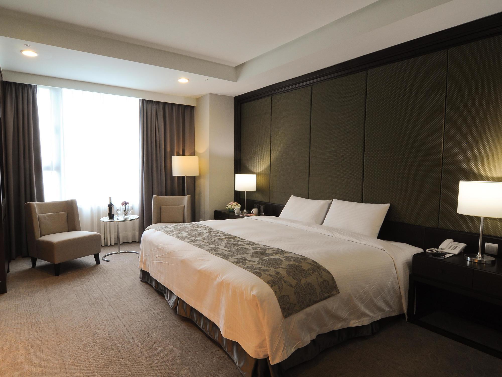 הואליין סיטי Hiyeshotel勤天商旅-花蓮館 מראה חיצוני תמונה